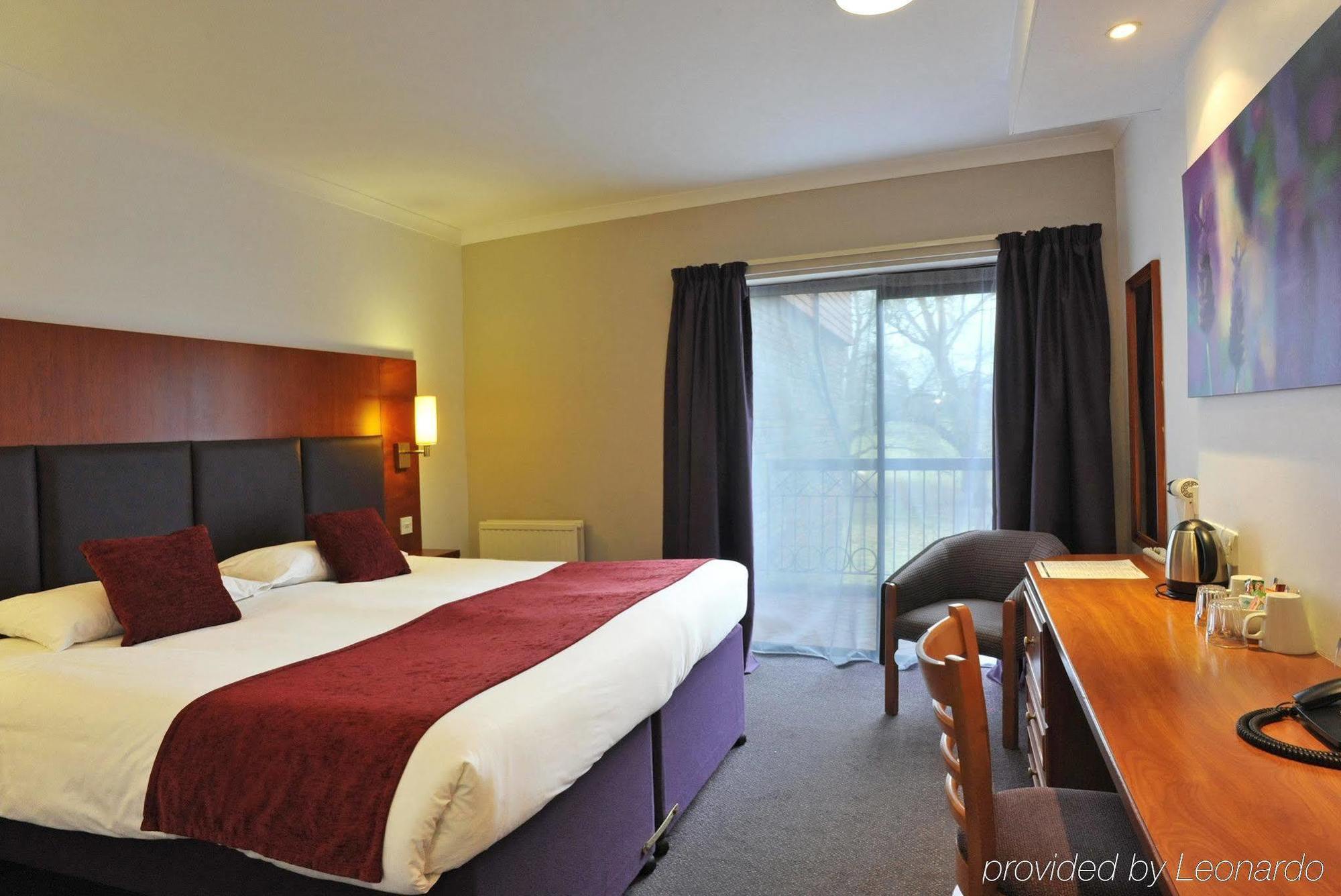 Crossroads By Chef & Brewer Collection Hotel Weedon Bec Buitenkant foto